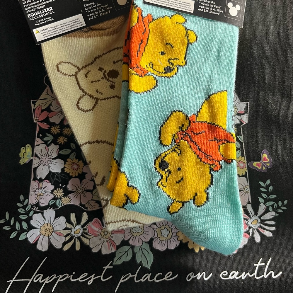 Disney Winnie the Pooh 2pair of Crew Socks - Cream and Blue - Picture 2 of 4